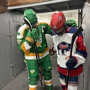 Meet your Posher, Ashton